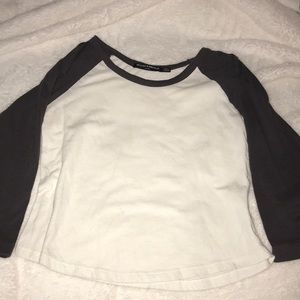 Grey and white color block tee💫